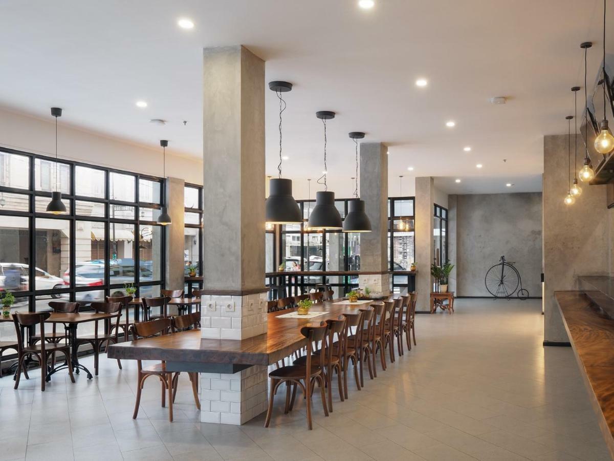 Kama Hotel Медан Екстериор снимка